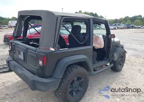 2014 Jeep Wrangler Sport z USA, uszkodzony, nr VIN 1C4AJWAG9EL308581